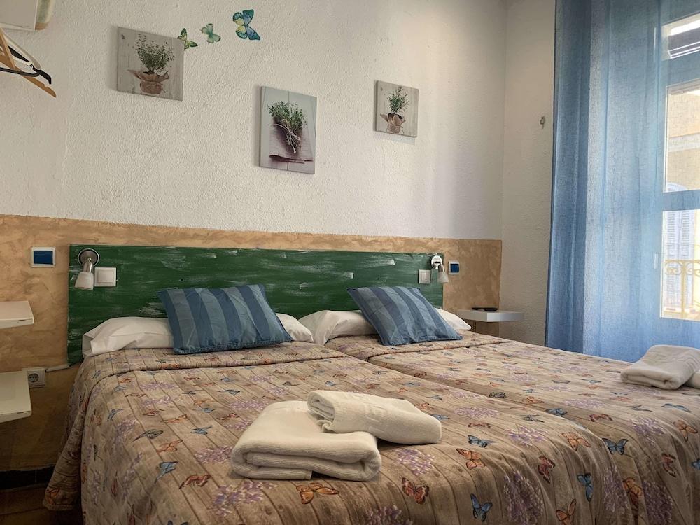 Pension Giraldilla Sevilla Exterior foto