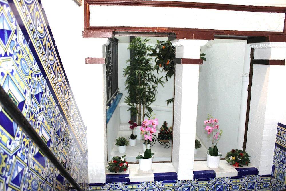 Pension Giraldilla Sevilla Exterior foto